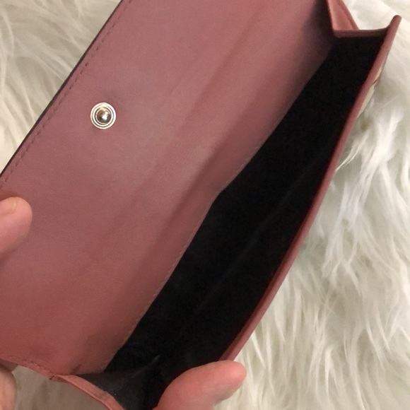 Beautiful vintage Gucci GG long wallet with heart logo Snap issue - Picture 3 of 15